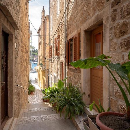 Harbourside Guesthouse Mandina - Zf Hvar Хвар Экстерьер фото